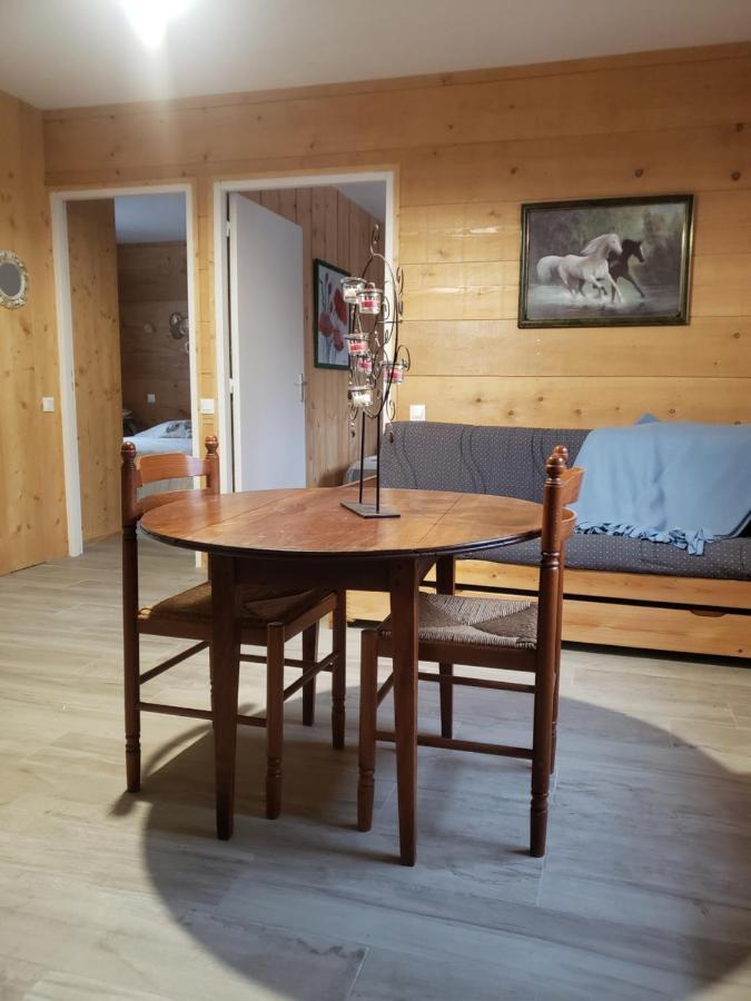 Les Chalets De La Garenne La Ferté-Beauharnais Eksteriør bilde